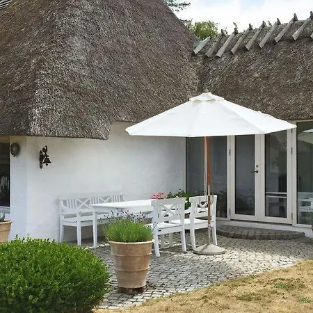Дом отдыха Udsholt Strand Sleeps 8 Wifi Udsholt Sand