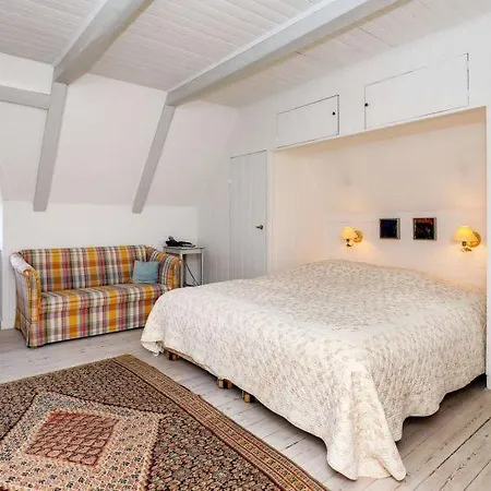 Дом отдыха Udsholt Strand Sleeps 8 Wifi *