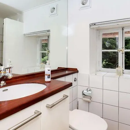 Udsholt Strand Sleeps 8 Wifi